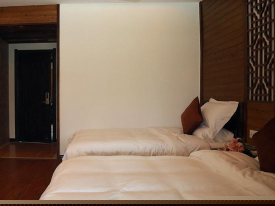 朱楼翠阁观景房