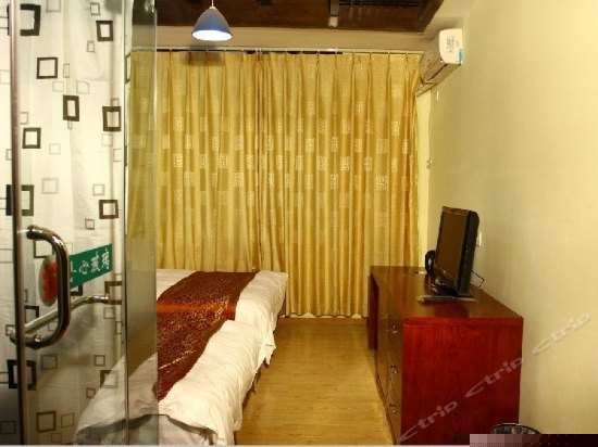 标准间（无窗）