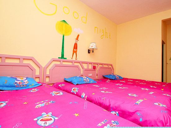 卡通乐园三人房