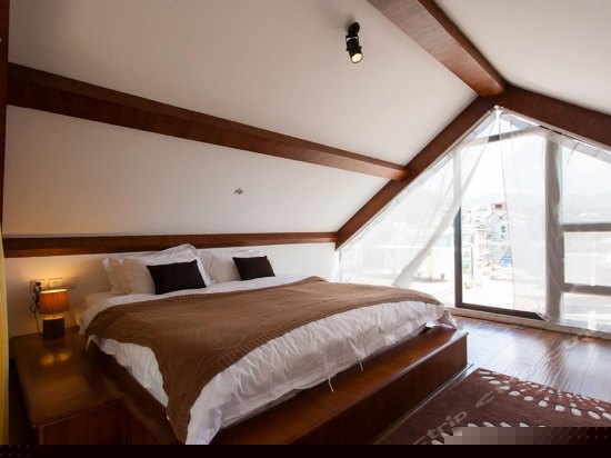 全海景阁楼大床房云起