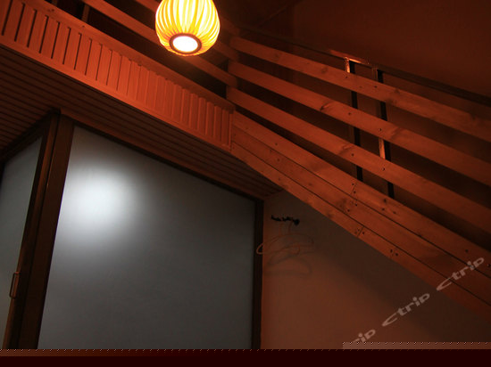 独卫复式星空房