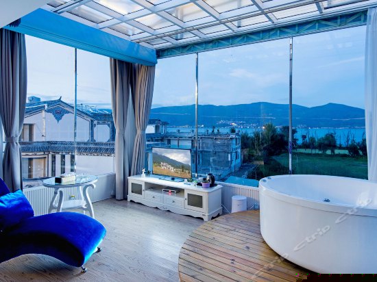 洱海风情日出海景星空房