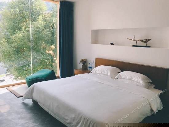 木心, 豪华大床房