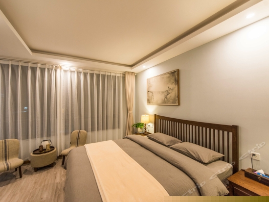 苍山景观豪华大床房