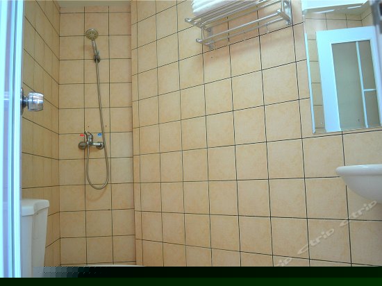 兰海二期高级侧海景大床房