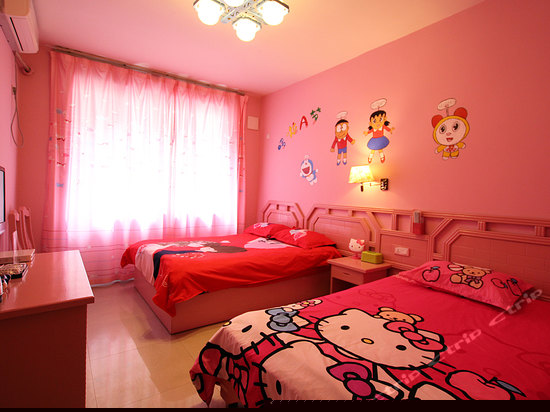 童话城堡亲子房