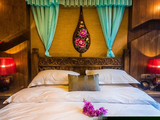 豪华阳光大床房