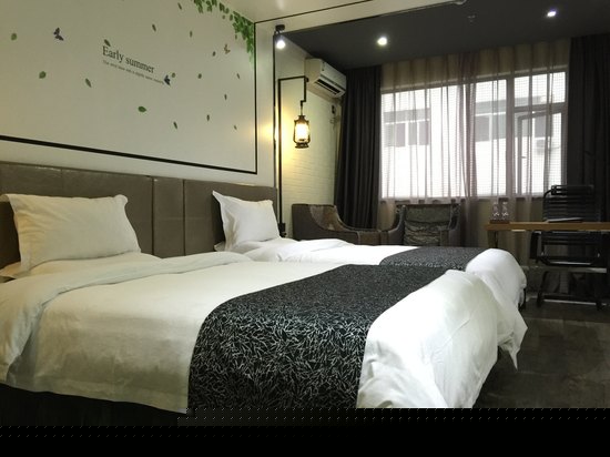 都市风情双床房