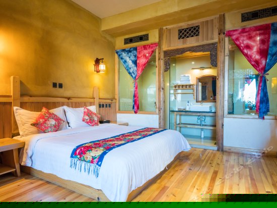 白族特色大床房