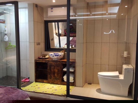 月影星空榻榻米大床房