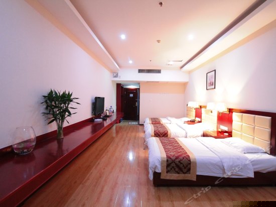 豪华标准三人房