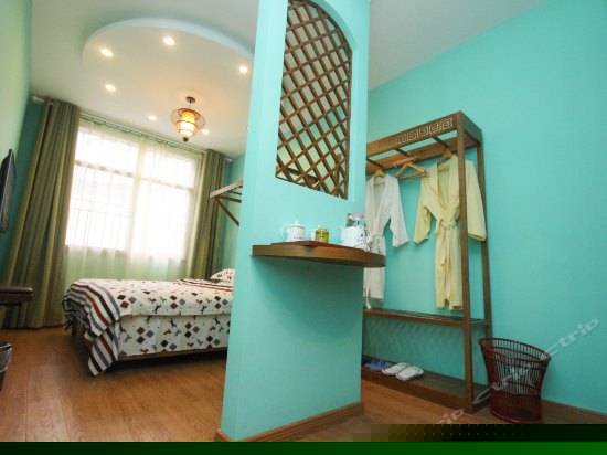 豪华景观大床房