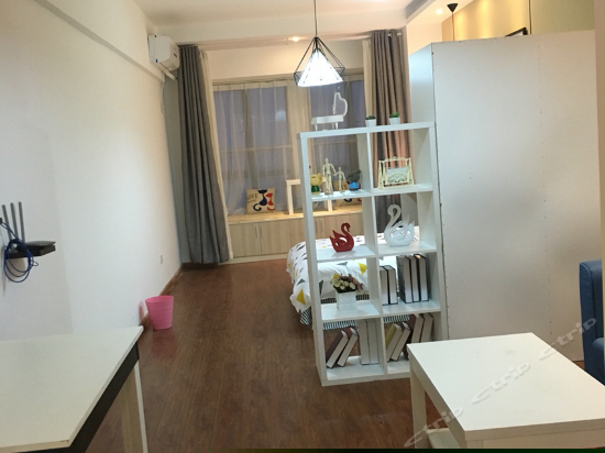 梦幻涟漪湖景房