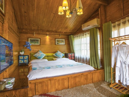 榻榻米大床房(知画）