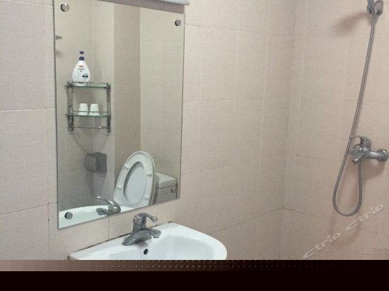 一房一厅一厨一卫温馨景区房