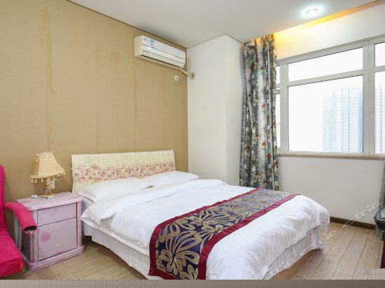 商务豪华大床房