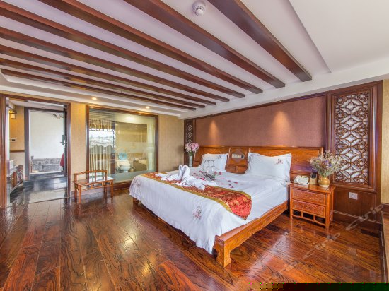 独立阳台豪华景观房