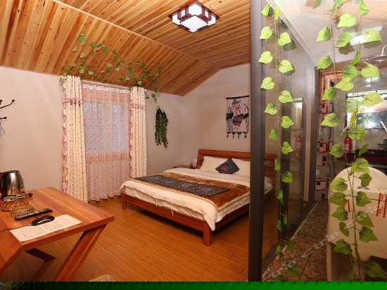 （月）观景木屋大床房