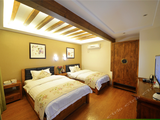 二号院时光雅舍双床房