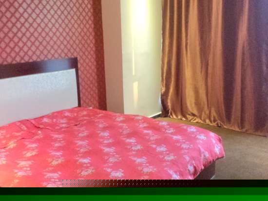 豪华双人大床房