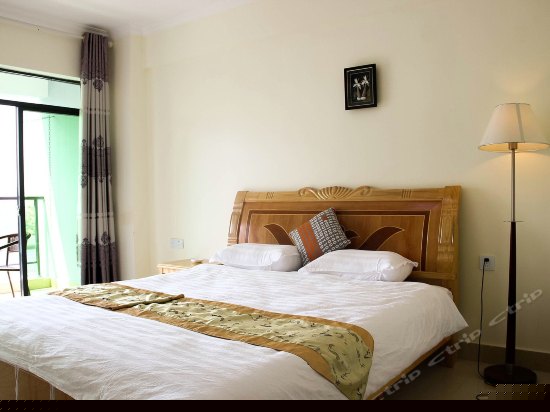 奢华180度海景三房两厅套房