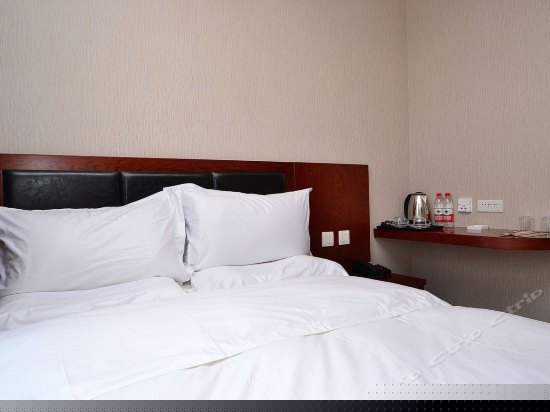 时尚大床房（无窗）