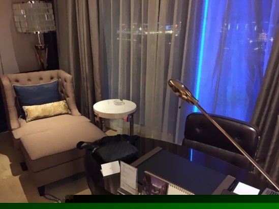 高级豪华江景大床房