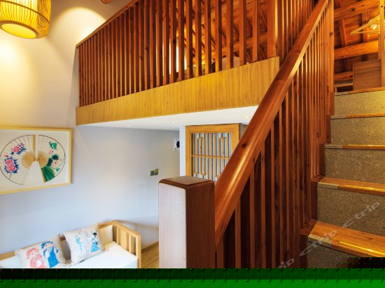 蝶舞楼台复式双床房