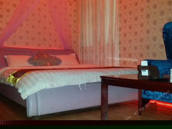 欧式豪华大床房