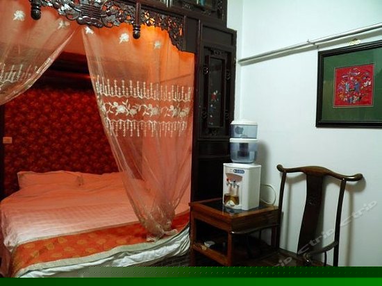 花好月圆龙凤房