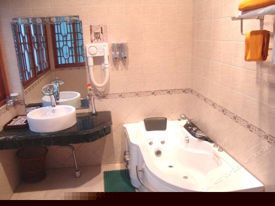 别墅豪华大床房