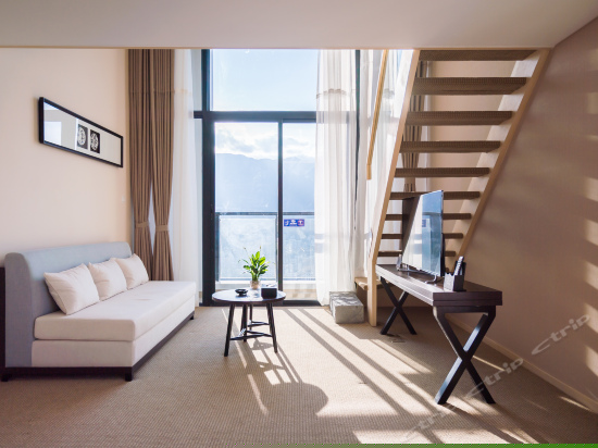 无敌海景复式套房