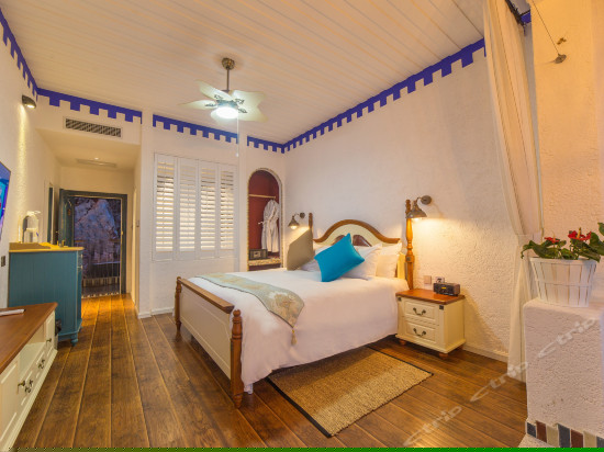 豪华洱海观景大床房