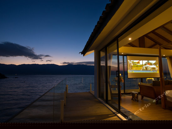 270度海景豪华大床房302