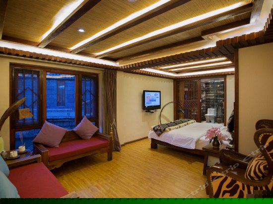 小桥流水观景房