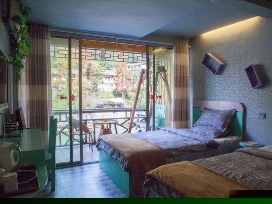 临江大阳台观景房（简.爱）