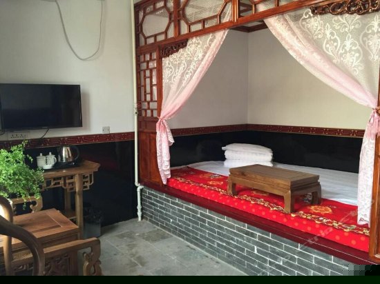 禄满盈明清土炕间