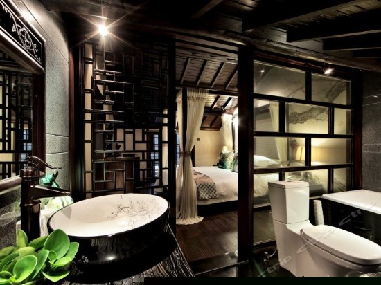 佛缘套房(带阳台)