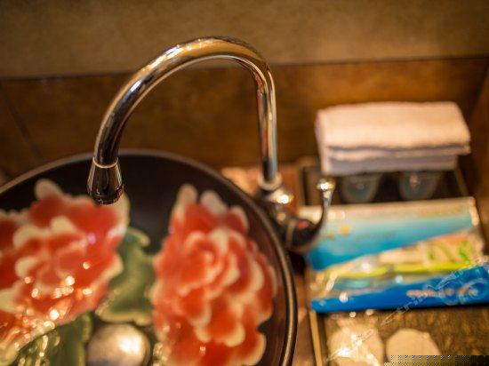 日晖（蜜月圆床套房）