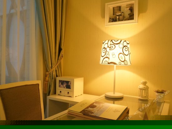 台式标准单人房（满屋世界）