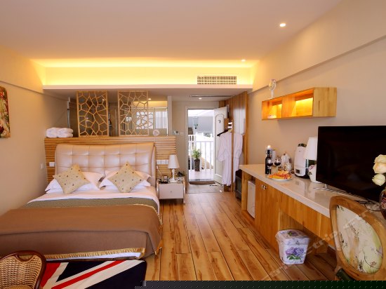 爱有天意榻榻米海景房