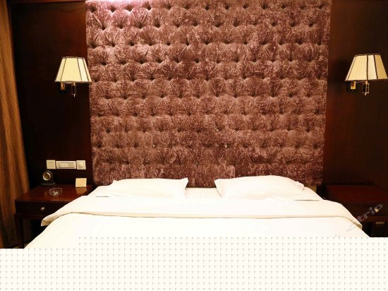 大床间（无窗）