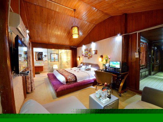 尊享臻品大床房