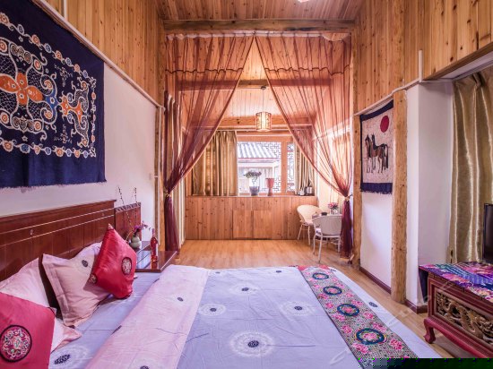 二楼阳光蜜月大床间