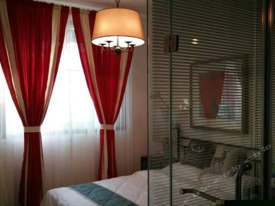 花样年华大床房