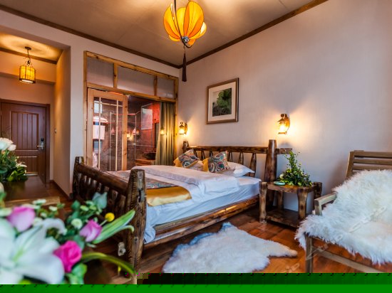 原木民族风情海景大床房