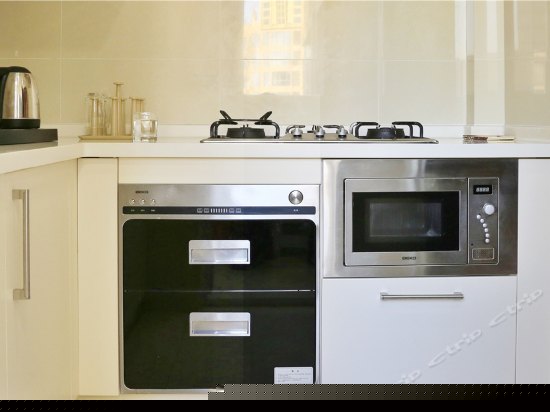 阳光两室大套房