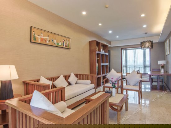 蓝天海景家庭套房