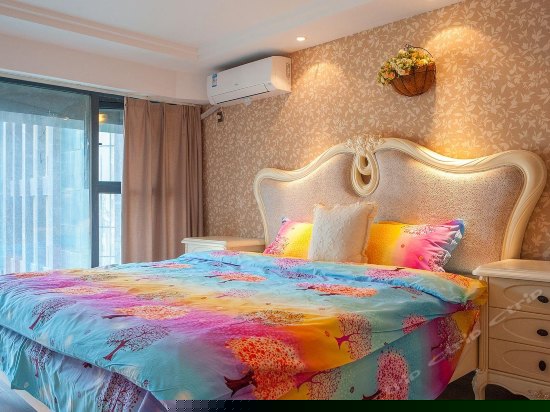 二卧室两厅复式家庭房