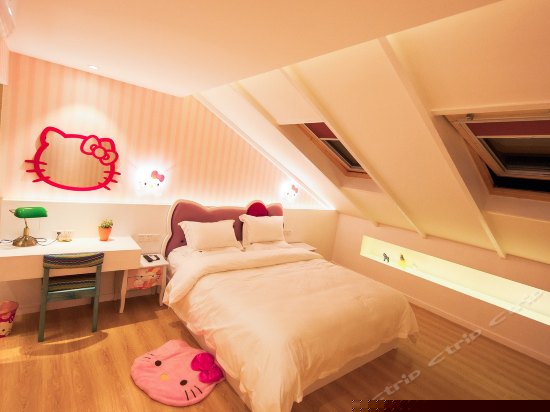 hello kitty主题房